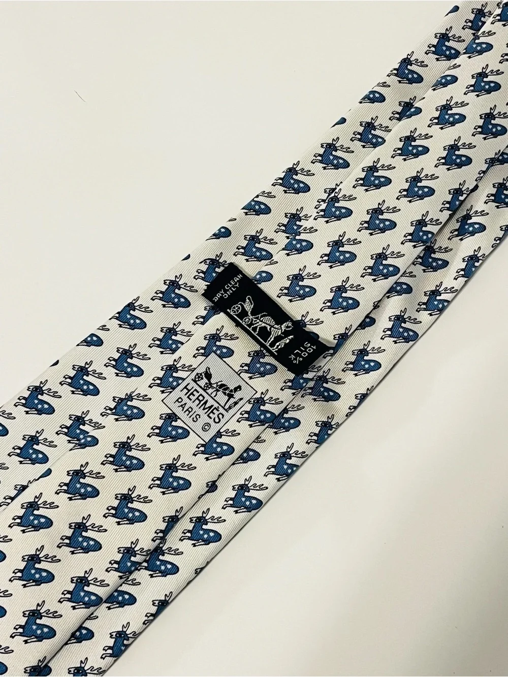 HERMES 5278 SA Mens Neck Tie 100% Silk Deer Stag Novelty Blue France Fathers Day